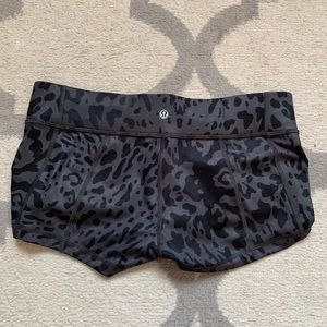 Lululemon short spandex size 8